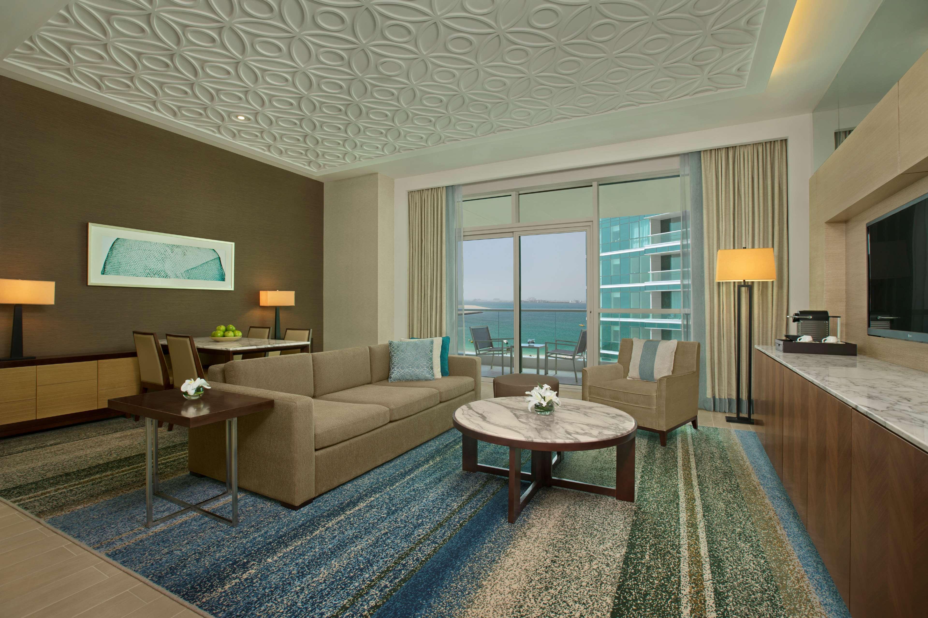 Hotel Doubletree By Hilton Dubai Jumeirah Beach Esterno foto